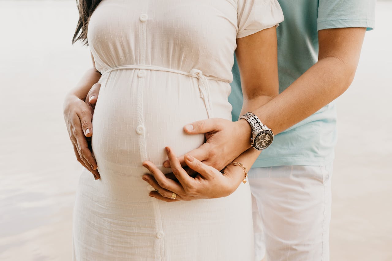 PRENATAL MASSAGE