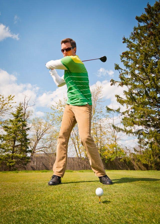 golf-elbow-pain Golfer's elbow